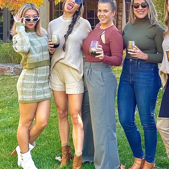 Green Plaid Two-Piece Sweater Set - Picture 9 of 9